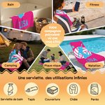 Serviette de plage personnalisée avec silhouette de joueur volley-ball nom et numéro - Cadeau d'été pour les amateurs de volley-ball