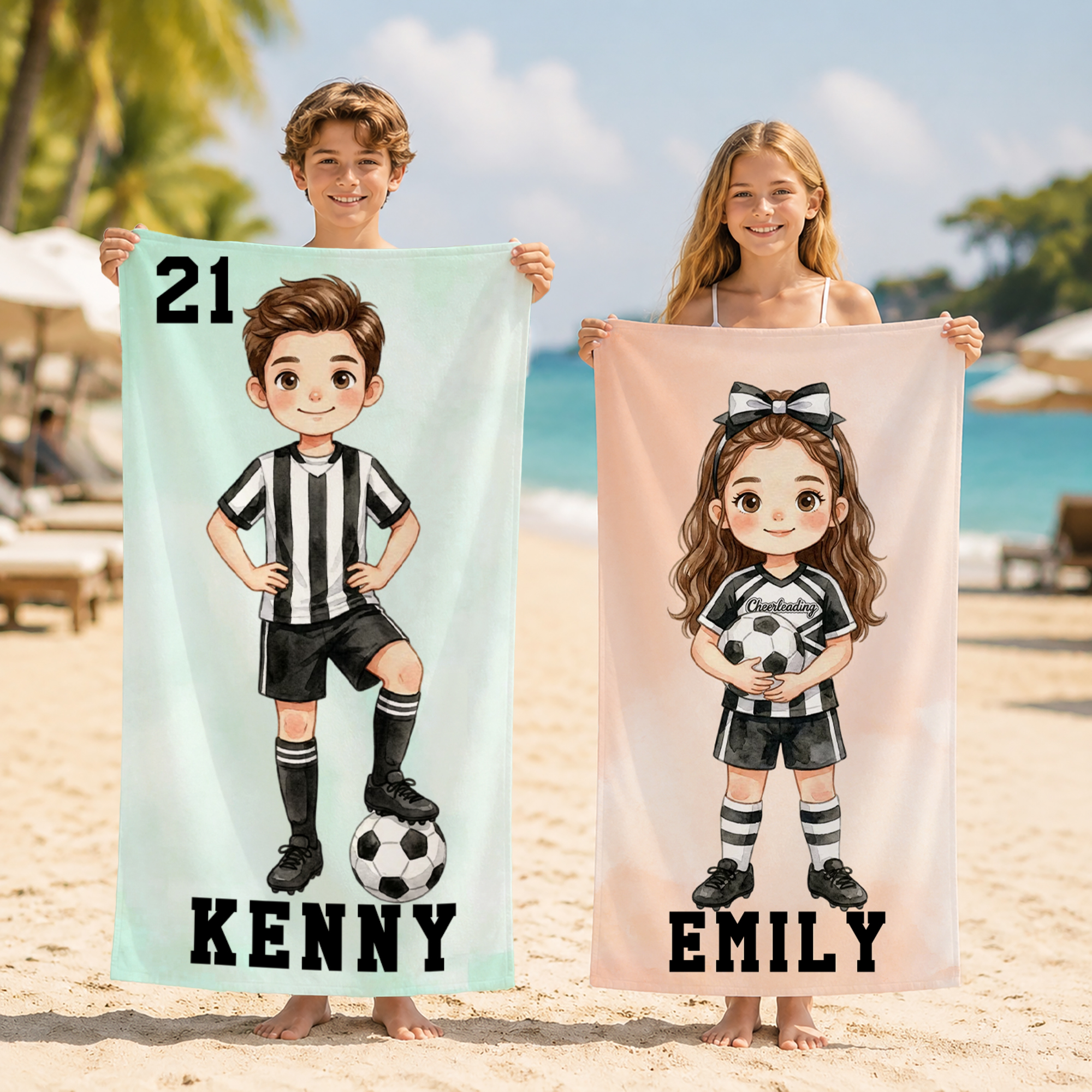 Personalisiertes, übergroßes Strandtuch mit Cartoon-Fußballspieler-Motiv und Namen – schnell trocknend – als Geschenk für die Sommerferien, Strandparty oder zum Geburtstag für Fußballfans