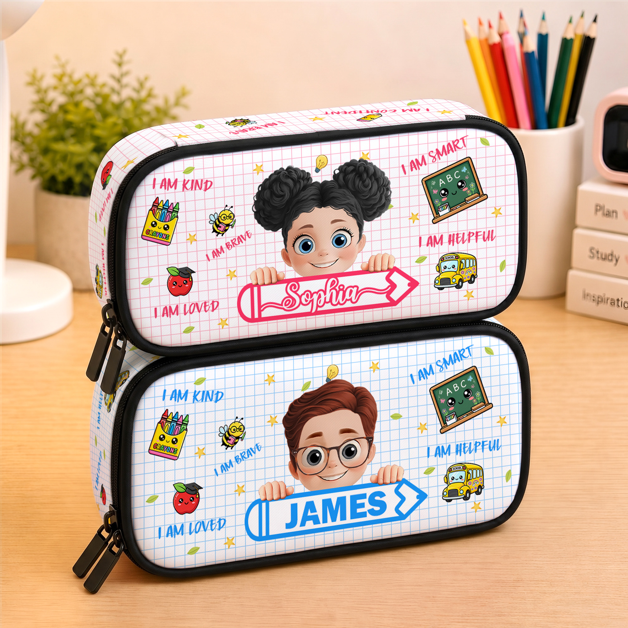 Personalisiertes „I Am Kind Brave Smart“-Cartoon-Federmäppchen für Jungen und Mädchen mit Rastermuster und Namensaufdruck – Geschenk zum Schulanfang mit motivierender Botschaft für Kinder