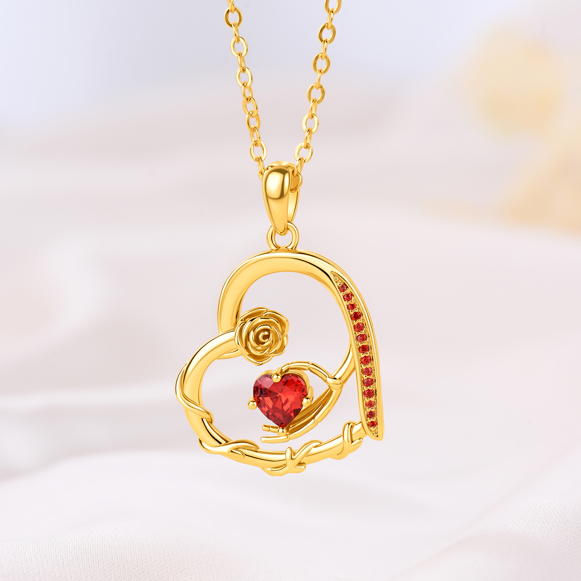 Personalisierte Halskette mit Rosenherz-Anhänger und Geburtsstein sowie Namensgravur – zierlicher Schmuck als Geschenk zum Geburtstag oder zum Jahrestag für Frauen und Mädchen