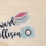 Personlig tilpassede, vanntette klistremerker med regnbue- og lærermotiver fra Apple Books – en gave til lærerdagen og skolestarten