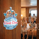 Aimant de réfrigérateur personnalisé « Photo en dessin animé » représentant un bateau de croisière, avec prénom – Décoration d'intérieur – Cadeau d'été, de voyage ou d'anniversaire pour les amateurs d