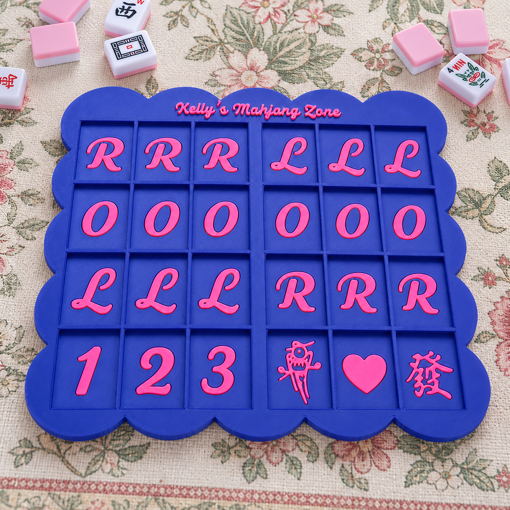 Individuell gestaltetes, im 3D-Druckverfahren hergestelltes Mahjong-Übungsbrett mit gewelltem Rand und Schriftzug – ein Geschenk für Mahjong-Liebhaber und -Spieler zum Mahjong-Spieleabend