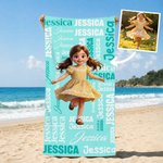 Individuell gestaltetes Strandtuch im Cartoon-Stil mit Wortwolke, schnell trocknend, übergroß, mit Namen – Sommerreise- und Geburtstagsgeschenk für Kinder und die ganze Familie