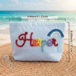 Neceser de maquillaje personalizado de seersucker de colores con nombre, con diseño de flores o arcoíris: accesorio de verano para la playa y los viajes, ideal como regalo para una fiesta o para una d