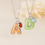 Collar personalizado con inicial en forma de macaron multicolor y piedra natal: regalo de cumpleaños o aniversario para mujeres y niñas