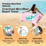 Serviette de plage surdimensionnée à séchage rapide, personnalisée avec la silhouette multicolore d'un joueur de football américain, son nom et son numéro – Cadeau de voyage pour les vacances d'été, i