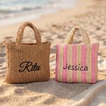 Gepersonaliseerde, kleurrijke, gestreepte, geborduurde naam, handgemaakte papieren raffia geweven handtas – cadeau voor vrouwen voor de zomervakantie, het strand, het zwembad of een feestje