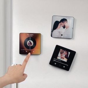 Personlig kylmagnet med minifoto och musikspelare med sångnamn och sångare heminredning födelsedag årsdag present till familj och par