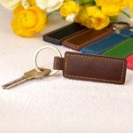 Porte-clés en Cuir Personnalisé avec Nom et Fleur de Naissance Cadeau d'Anniversaire et de Mariage pour Elle