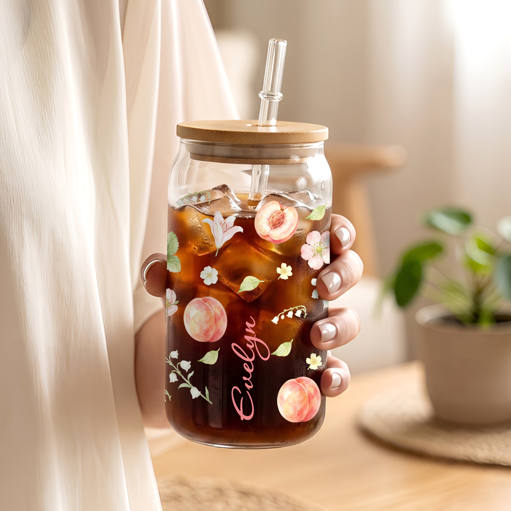 Personalisierter 16-oz-Glasbecher mit Blumen- und Obstmotiv, Deckel mit Namensaufdruck und Strohhalm – Sommergetränk, Geburtstagsgeschenk für Kaffee- und Teeliebhaber