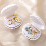 Broche de seguridad personalizado de perlas y cruz con inicial y colgante regalo de bautizo para niños y mujeres