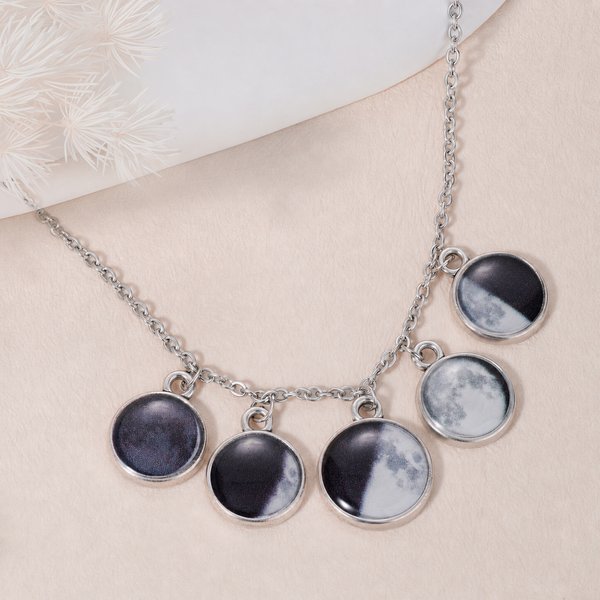 Personalised 1-5 Moon Phase Necklace Daily Wear Birthday Anniversary Gift for Wife Family Girlfriend Bestie