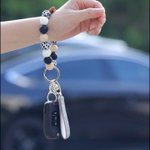 Personalized Retro Style Cartoon Highland Cow Silicone Bead Keychain with Name Wristlet Accessory Birthday Gift for Western Cowgirl