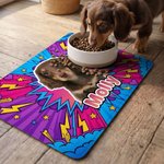 Individuell gestaltete Pop-Art-Futtermatte aus mehrfarbigem PU-Leder mit Haustierfoto und Namen – Wohnaccessoire und Geburtstagsgeschenk für Haustierbesitzer und -liebhaber