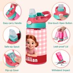 Gepersonaliseerde cartoonfiguur waterfles met naam en siliconen rietje voor buitenactiviteiten back-to-schoolcadeau voor scholieren