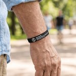 Personalizowana silikonowa wodoodporna opaska medyczna z własnym grawerowanym tekstem identyfikacyjnym wyjątkowy prezent dla rodziny i bliskich