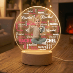 Veilleuse LED en acrylique personnalisée avec nuage de mots illustré, prénom et socle en bois – Décoration de chambre d'enfant – Cadeau d'anniversaire pour enfant