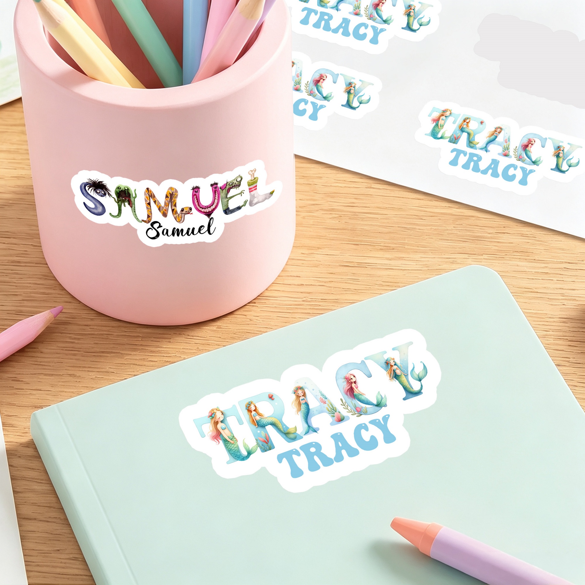 Individuell gestalteter, niedlicher Monster-Meerjungfrauen-Aufkleber mit Namen – für den täglichen Gebrauch, als Geschenk zum Schulanfang für Kinder und Schüler
