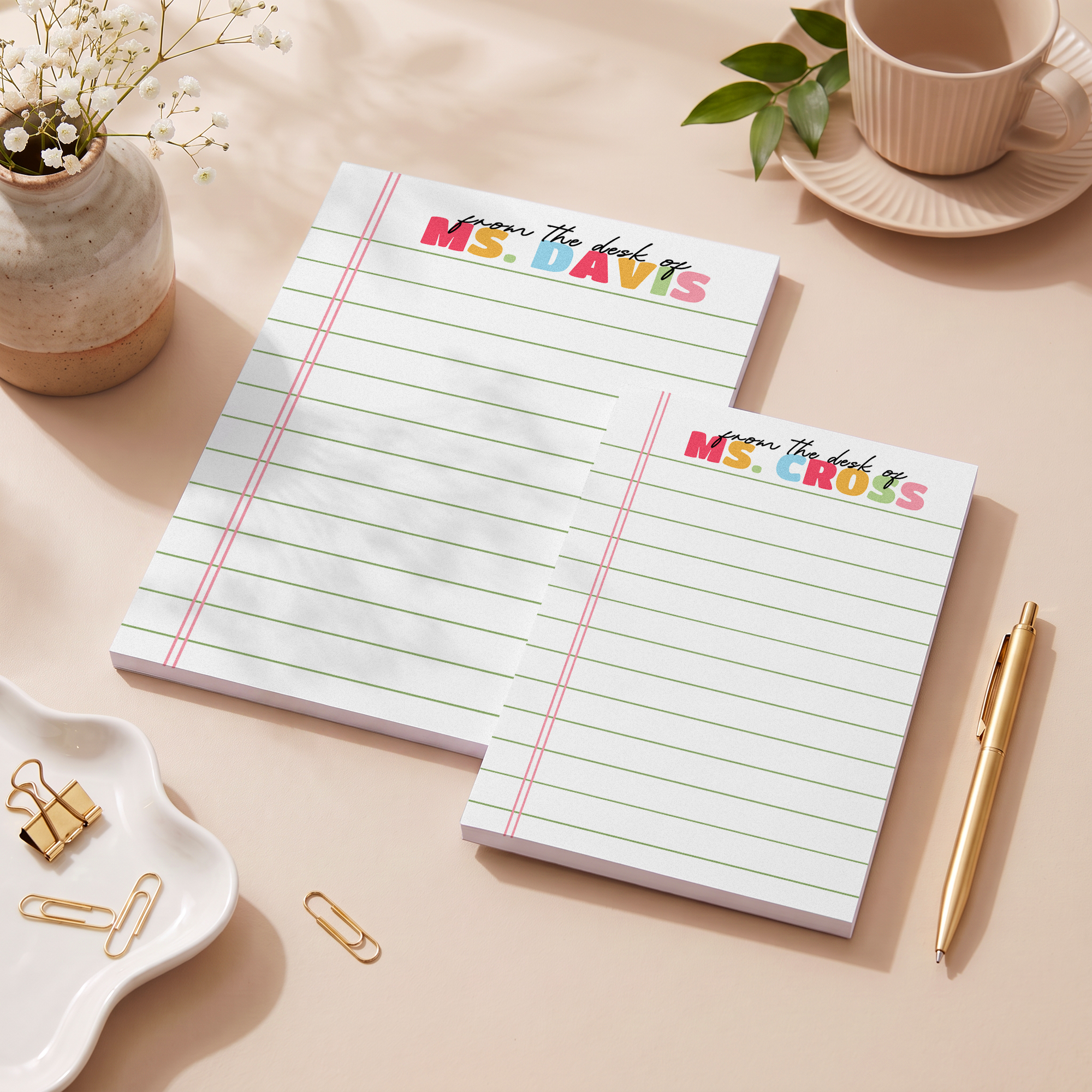 Personalisierter linierter Notizblock „From the Desk of“ mit 40/80 Seiten und Nachname – Dankeschön-Geschenk zum Schulanfang für Lehrer