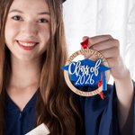 Personalisierte Klasse von 2026 Graduierung Medaille Ornament mit eingraviertem Text Graduierung Geschenk für Absolventen