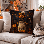 Spersonalizowana poszewka na poduszkę dekoracyjną z wizerunkiem zwierzęcia w czapce czarownicy na Halloween oraz imieniem – element wystroju wnętrz, prezent na imprezę halloweenową dla miłośników zwie