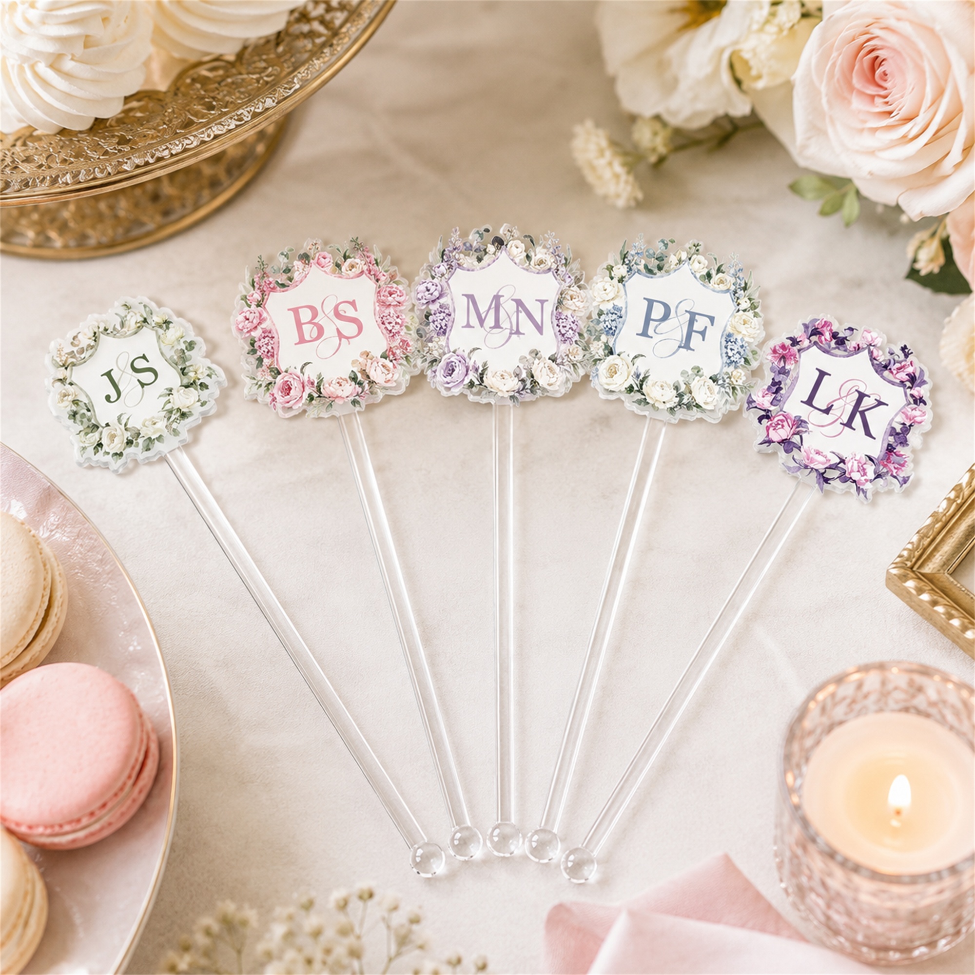 Personalisierte Acryl-Getränkerührer mit Blumenmotiv im Aquarellstil und Initialen – Partydekoration, 10er-Set, Hochzeits- und Brautparty-Geschenk für Jungvermählte