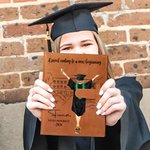 Personlig Graduation Character A5 PU skinnomslag til notatbok med navn og år Fødselsdag Graduation Gave til studenter og nyutdannede