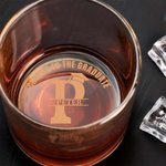 Henkilökohtaiset parit hyvin valmistuvien kanssa 10oz Old Fashioned Rocks viskilasi nimellä ja vuodella Valmistuminen syntymäpäivälahja valmistuneille viinan ystäville