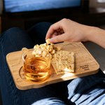 Spersonalizowana taca do herbaty z fotografią, imieniem i tytułem nagrody – prezent na co dzień, na przyjęcie herbaciane lub urodziny dla miłośników filmów i pasjonatów herbaty