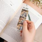 Personligt bokmärke i akryl med tryckta foton och namn unikt fotobokmärke med tofs perfekt present för läsare och skolstart