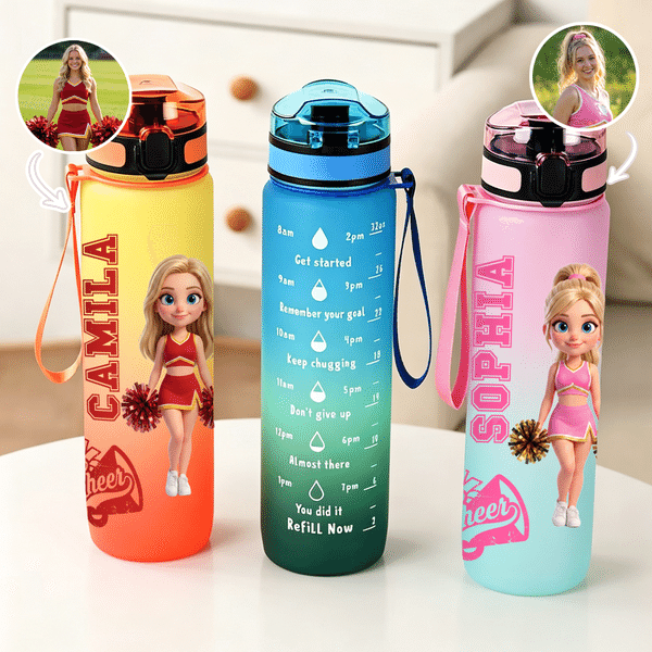 Personlig vattenflaska (34 oz) med BPA-fri, tecknad cheerleader-figur, med foto och namn samt viklock – en perfekt present till cheerleaders inför en matchdag utomhus