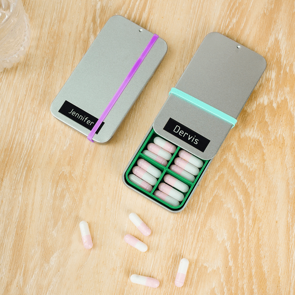 Personalised Metal Pill Box with Text Weekly Pill Organiser Portable Travel Medicine Storage Holder Birthday Gift for Parents Travellers