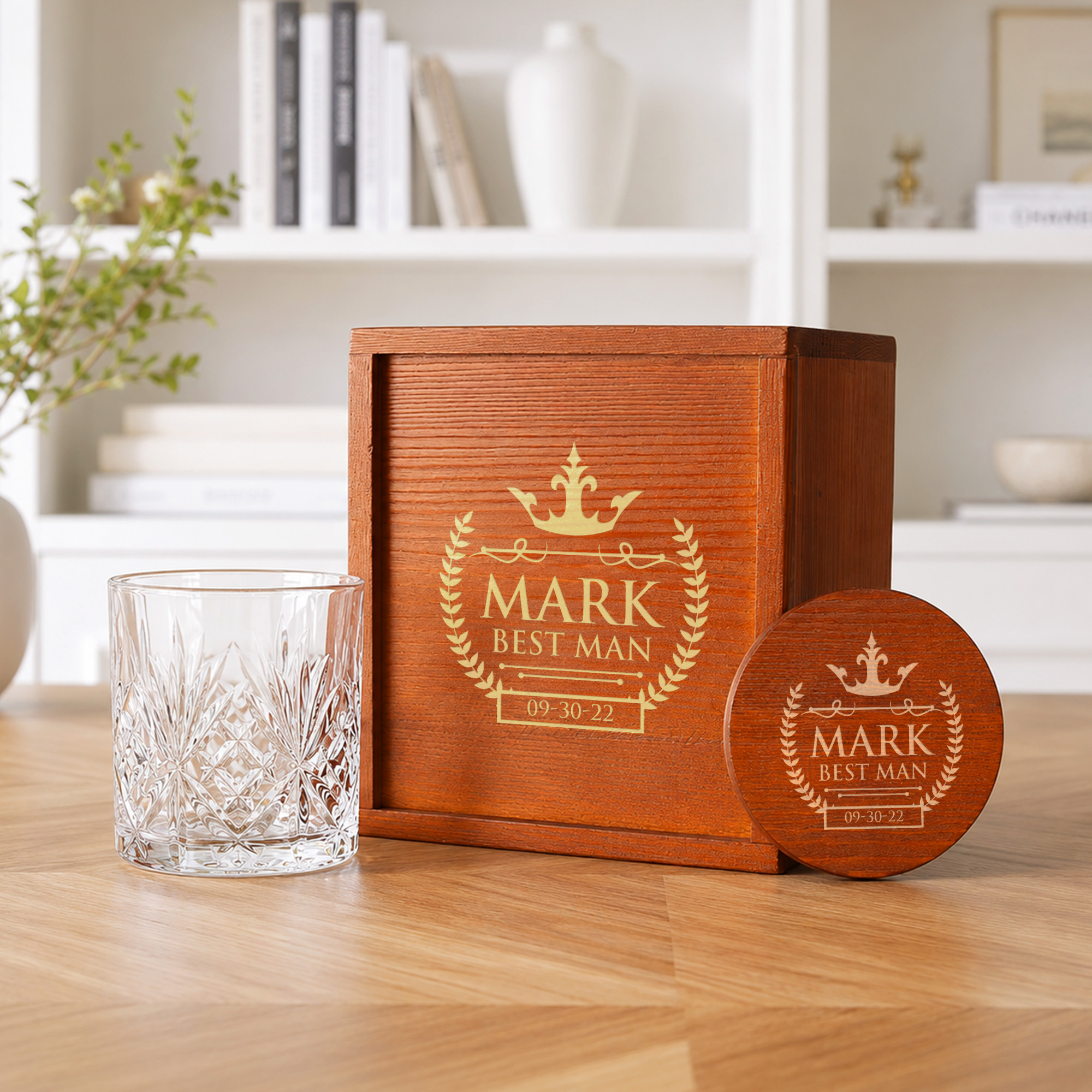 Personalisiertes Retro-Set aus Whiskyglas, Holzbox und Untersetzer mit Initialen, Namen und Datum – Geschenk zum Geburtstag oder Jubiläum für Männer