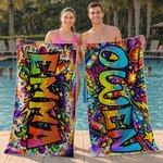 Personalisiertes Street-Art Strandtuch mit Graffiti-Namen | sandabweisend | schnelltrocknend | Badetuch | Sommer Urlaub Geschenk für Familie Freunde