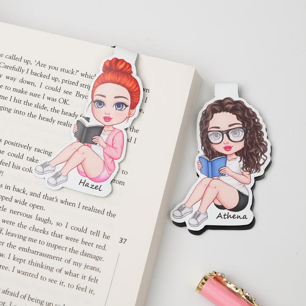 À vos côtés à chaque page - Nom et personnage personnalisés - Marque-page pour les amoureux de lecture 3