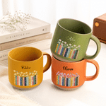 Personalisierte, beidseitig bedruckte Keramiktasse im Vintage-Stil mit Geburtsblumen und Namen – für den täglichen Gebrauch, als Geburtstagsgeschenk oder für Buchclubs – das perfekte Geschenk für Buch
