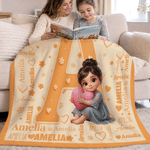 Individuell gestaltete, mehrfarbige Kuscheldecke mit Cartoon-Figur, Name und Initialen – Wohnaccessoire und Geburtstagsgeschenk für Kinder