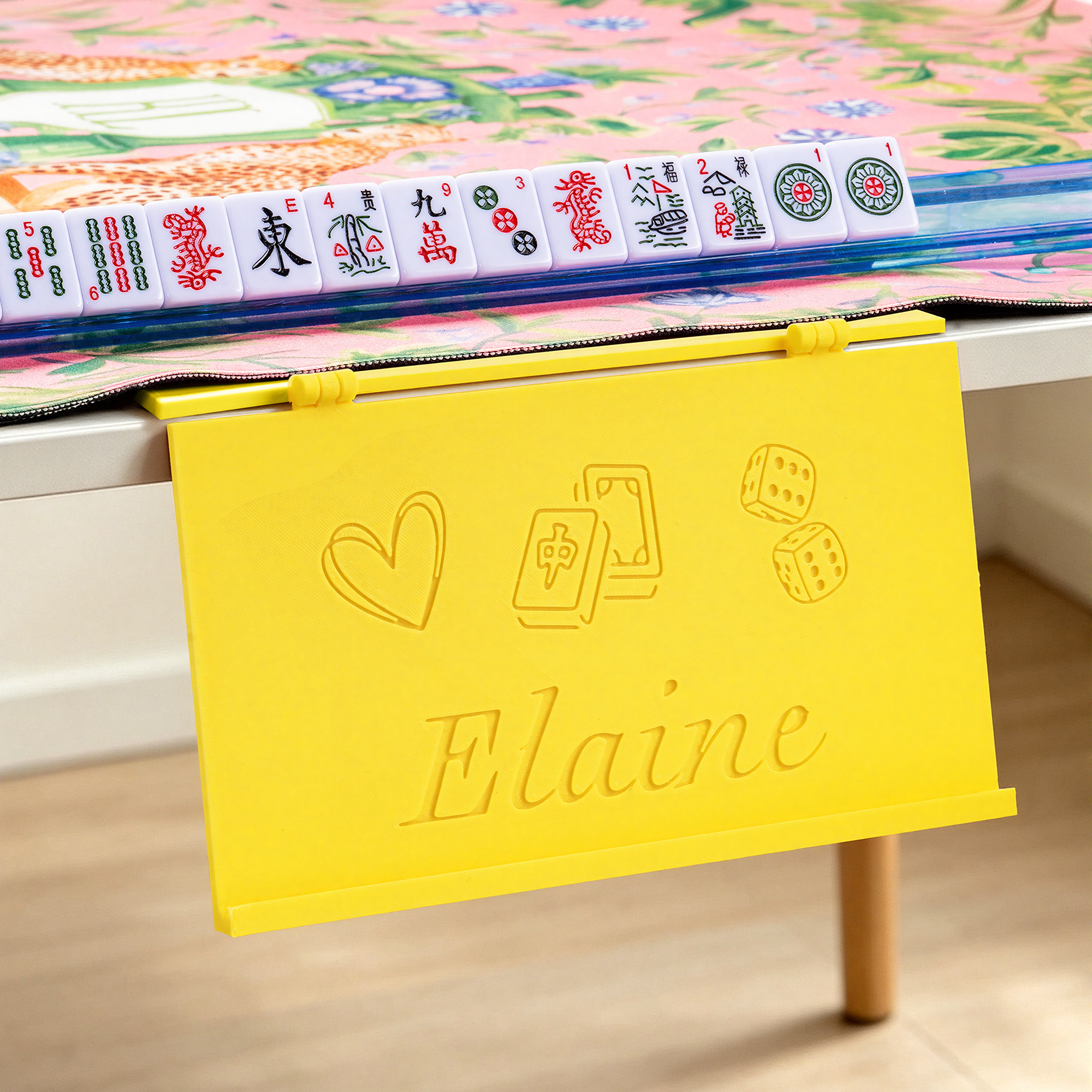 Personalisierter, platzsparender, zusammenklappbarer Mahjong-Kartenhalter mit Pfau-Motiv und Schriftzug – Mahjong-Tischzubehör, Geschenk für Familienfeiern, ideal für Mahjong-Liebhaber