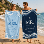 Personalisiertes, übergroßes, schnell trocknendes Strandtuch-Set für „Mr“ und „Mrs“ mit Namen und Jahr der Flitterwochen – 2er-Set als Hochzeitsgeschenk für frisch verheiratete Paare