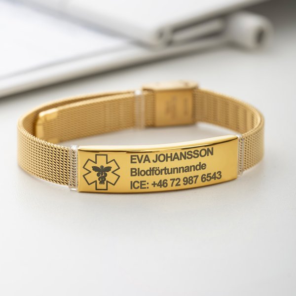 Personligt medicinskt armband i rostfritt stål med justerbart meshband och graverad bricka för viktig hälsoinformation