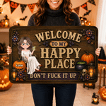 Personlig «Welcome to My Happy Place»-dørmatte med sklisikre egenskaper og Halloween-tegneseriefigur, med navn – en Halloween-gave til Halloween-entusiaster