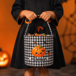 Spersonalizowany koszyk na słodycze w kratkę z motywem halloweenowym z imieniem – prezent na imprezę „Cukierek albo psikus” dla dzieci