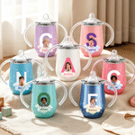 Vaso con boquilla y aislamiento térmico de 10 oz, personalizado con un diseño artístico infantil en 3D con efecto nube, con iniciales y nombre; regalo de cumpleaños o para baby shower para niños