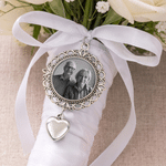 Personalised Retro Round Photo Wedding Bouquet Charm with Text and Heart Pendant Wedding Party Anniversary Memorial Gift for Brides