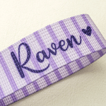 Porte-clés bracelet personnalisé à motif damier multicolore à rayures, avec prénom – Cadeau d'anniversaire pour filles et femmes, à utiliser au quotidien