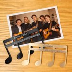 Segnalibro personalizzato a forma di nota musicale classica con testo, ideale come regalo di compleanno per musicisti