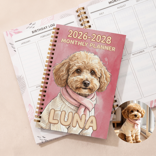 Carnet à spirale avec agenda mensuel 2026-2028, illustré d'une photo personnalisée de votre animal de compagnie dans un style 3D, avec son nom sur les pages de planification mensuelle – Cadeau d'anniv