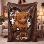 Morbida coperta decorativa personalizzata con motivo a cuoricini e mucche delle Highlands, con nome: decorazione per la casa e regalo di compleanno per gli amanti delle mucche delle Highlands e per i 
