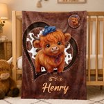 Morbida coperta decorativa personalizzata con motivo a cuoricini e mucche delle Highlands, con nome: decorazione per la casa e regalo di compleanno per gli amanti delle mucche delle Highlands e per i 